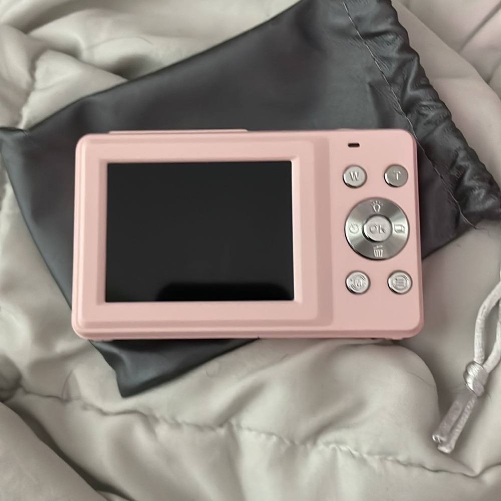 Pink Digital Camera - Picture 5 of 7